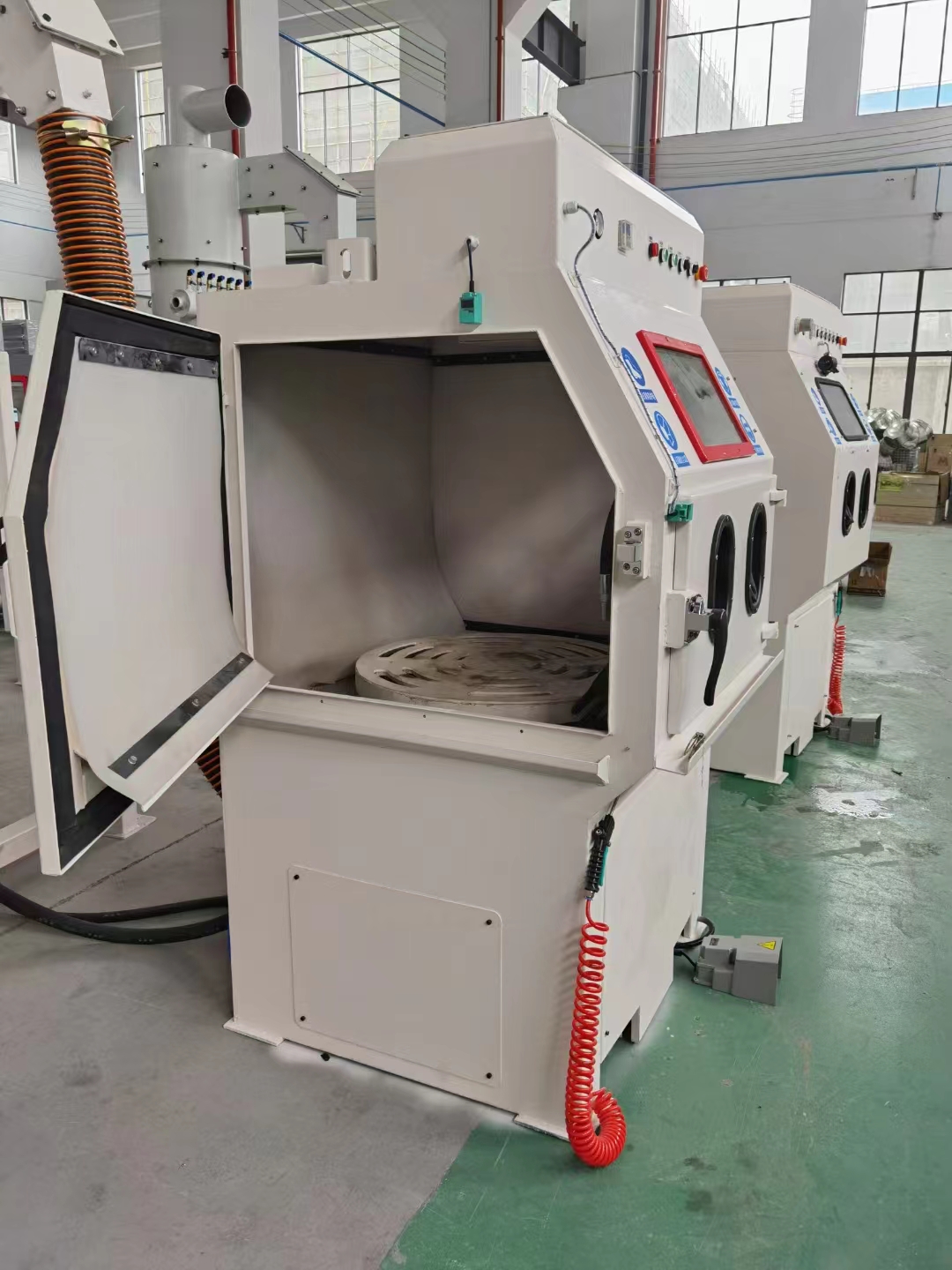 北海移动式抛丸机的工作原理?